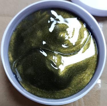 Nourishing Collagen & Peptide Under Eye Patches. With Vitamin E and Hyalauronic Acid. All Organic, Vegan and Paraben Free. (Black)