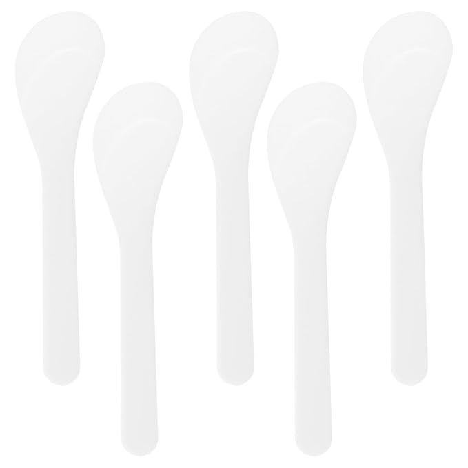 ONLYKXY 5pcs 5inch Plastic Beauty Spoon Facial Cream Brush Makeup Scoop Mud Reusable Cosmetic Dig Scoop Spatula Mask Tip for Lotions Moisturizers Home Salon DIY Facemask Mixing Sampling (White)