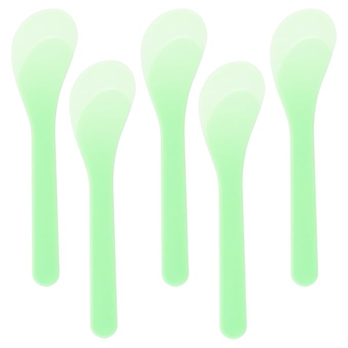 ONLYKXY 5pcs 5inch Plastic Beauty Spoon Facial Cream Brush Makeup Scoop Mud Reusable Cosmetic Dig Scoop Spatula Mask Tip for Lotions Moisturizers Home Salon DIY Facemask Mixing Sampling (Light Green)