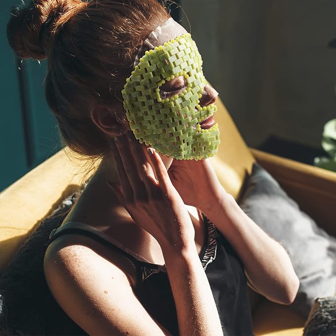Jade Facial Mask, Jade Sleep Natural Stone Green Facial Cooling Mask, Beauty Skincare Massage Tools for Alleviate Puffiness Face Massage Puffy Eyes Dark Circles