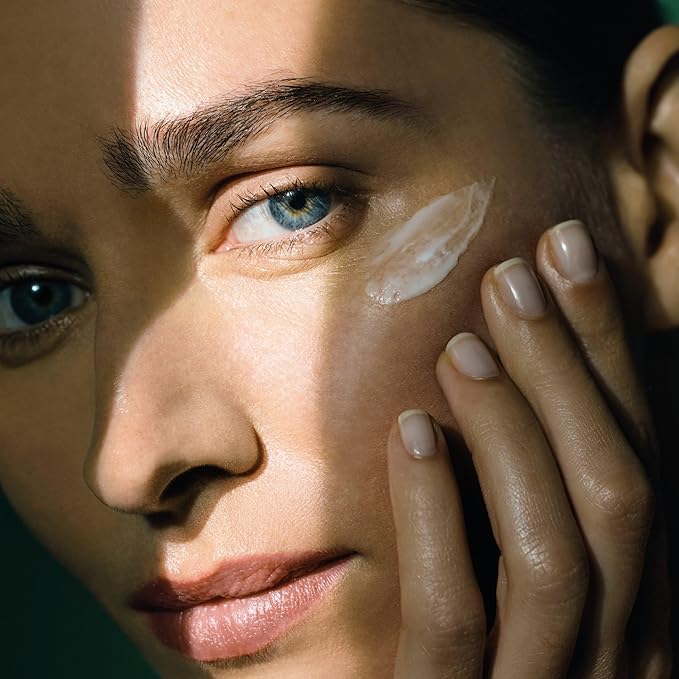 Bioeffect EGF Power Eye Cream with Barley Epidermal Growth Factor, Bakuchiol & Niacinamide, Anti-Aging Under-Eye Moisturizer for Collagen, Wrinkles, Puffiness & Dark Circles